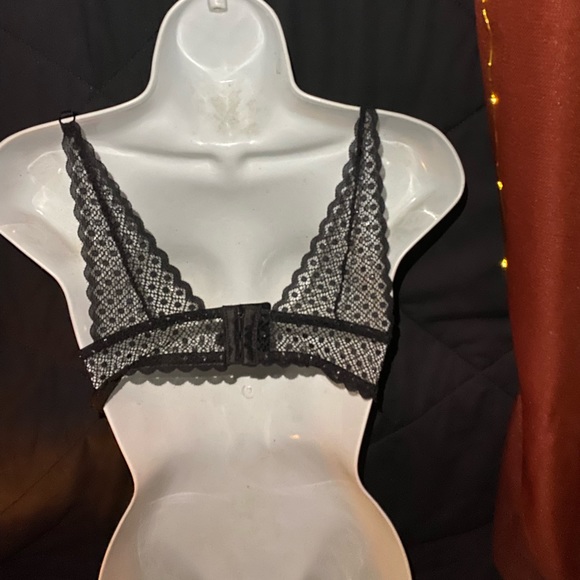 Deep v neck bralette - Picture 3 of 3